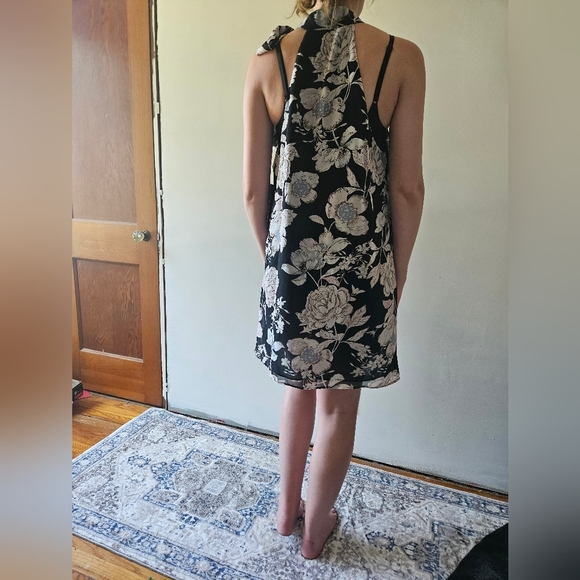 Fashion Union One Shoulder Dress in Black and White Floral - Picture 2 of 3